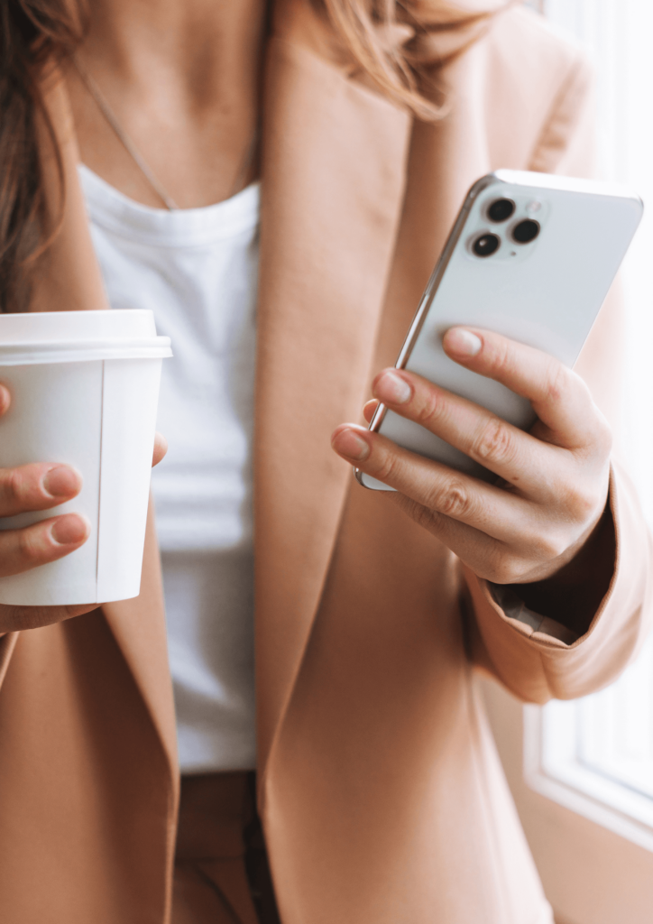 wsparci eonline social media